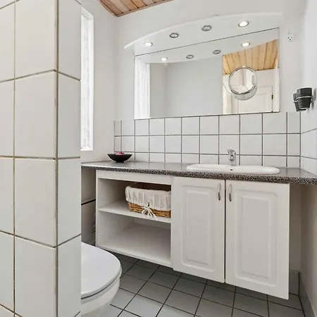 別荘 Cosy Townhouse In The Heart Of Beautiful Bagenkop *